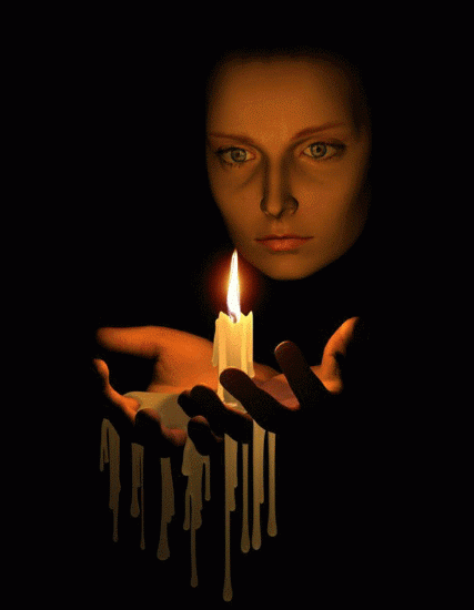 Девушка с горящей свечой