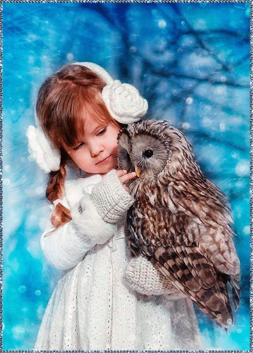 Маленькая девочка и сова
